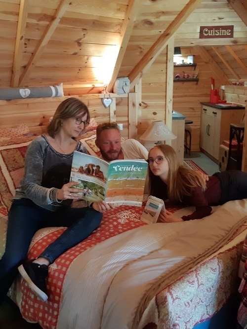 famille camping kota insolite