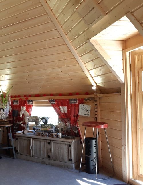 intérieur kota en bois déco naturel glamping