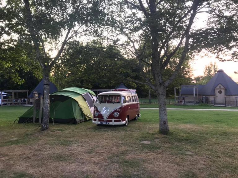 van camping-car tente